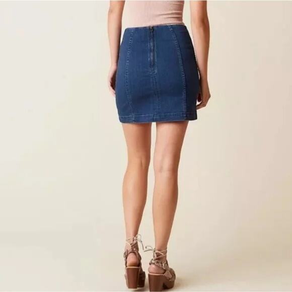 Free People Blue Dark Wash Denim Modern Femme Fitted Boho Mini Skirt 10 - Picture 2 of 9